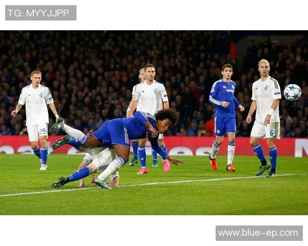 切尔西与基辅迪纳摩精彩对决全场回放分析与精彩瞬间回顾 切尔西与基辅迪纳摩精彩对决全场回放分析与精彩瞬间回顾