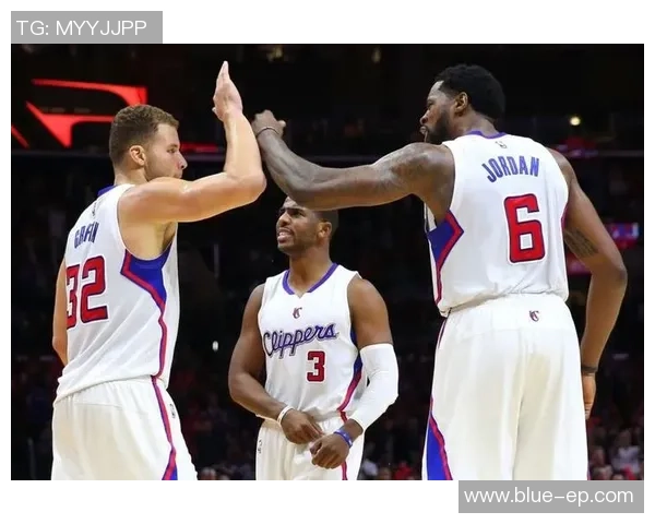 快艇与国王今日比赛精彩对决比分更新及赛况分析 快艇与国王今日比赛精彩对决比分更新及赛况分析